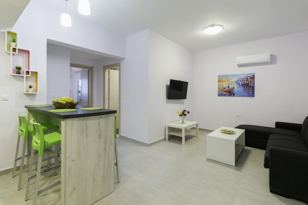Lindos Kalathos Luxury Apartments ภายนอก รูปภาพ